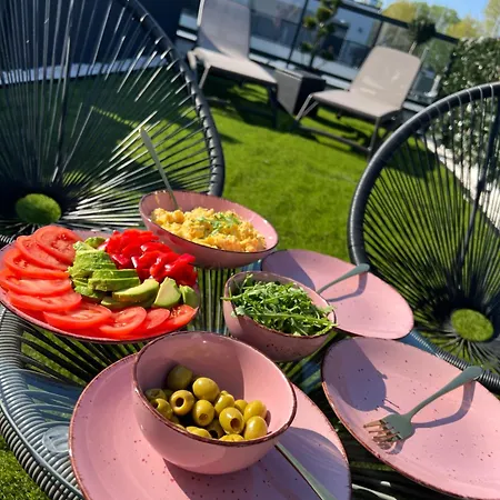 A213 Solny Apartment *